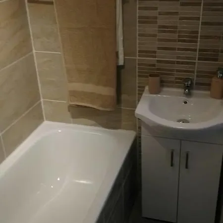 Apartman *